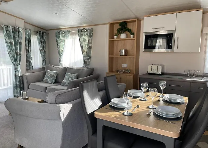 بيت خشبي Yorkshire With Hot Tub يورك