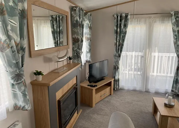 Yorkshire With Hot Tub يورك